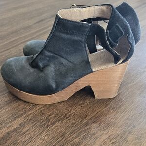 Free people stylish Black Women's Shoes with Wooden Heel
